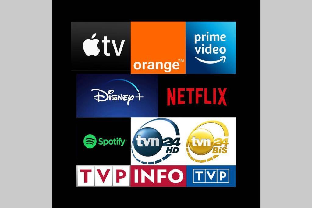 PALACE 2 WiFi 600 Mbs 55’TV Netflix HBO 2xMetro AppleTV Varsavia Esterno foto