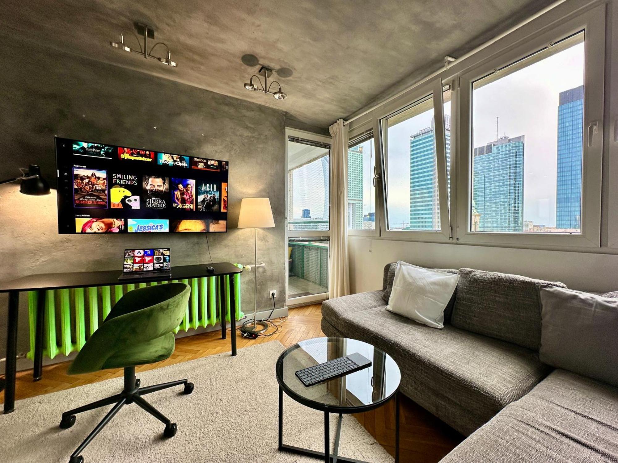 PALACE 2 WiFi 600 Mbs 55’TV Netflix HBO 2xMetro AppleTV Varsavia Esterno foto