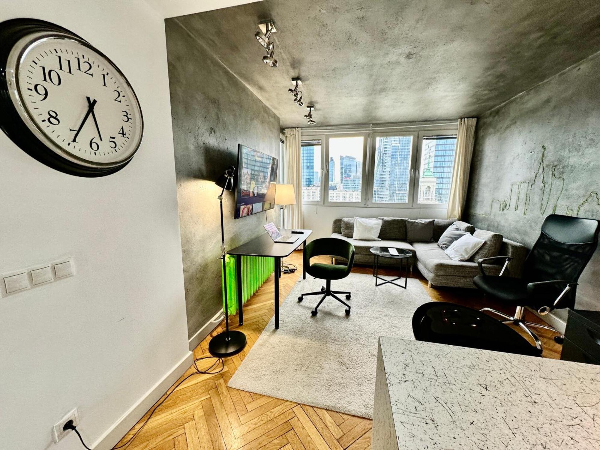 PALACE 2 WiFi 600 Mbs 55’TV Netflix HBO 2xMetro AppleTV Varsavia Esterno foto